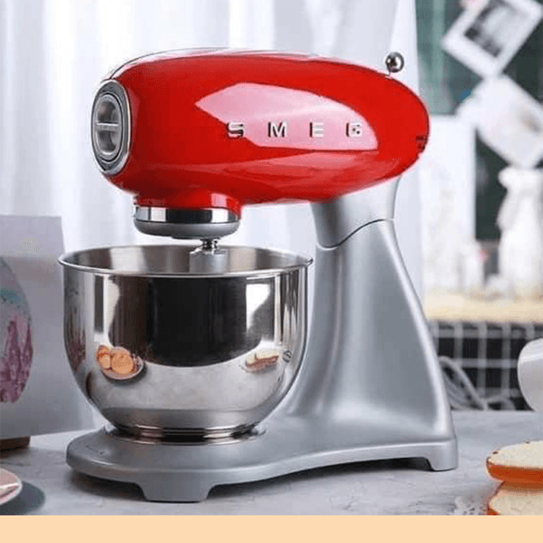 May Tron Bot SMEG SMF02 Máy Trộn Bột SMEG SMF02