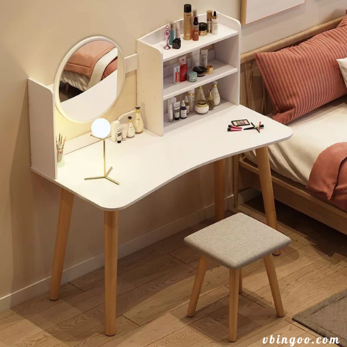 Bàn trang điểm có gương và giá để đồ