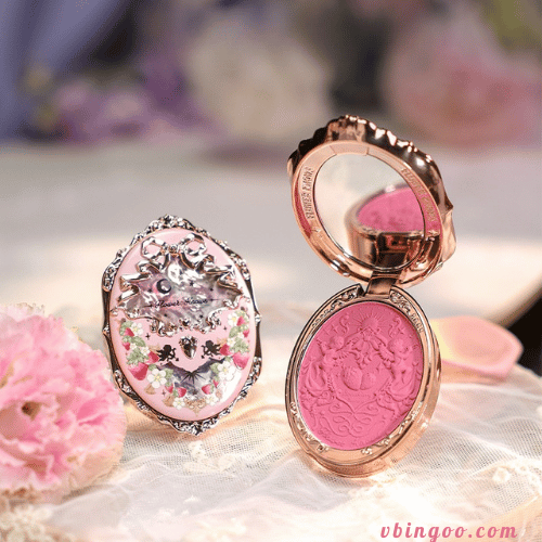 Phan ma hong trang diem noi dong Flower Knows Phấn má hồng trang điểm nổi dòng Flower Knows