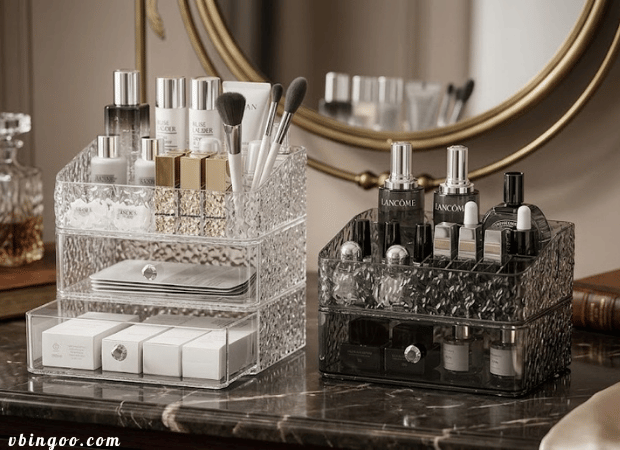 tủ đựng mỹ phẩm trong suốt Sang Trọng RECO
